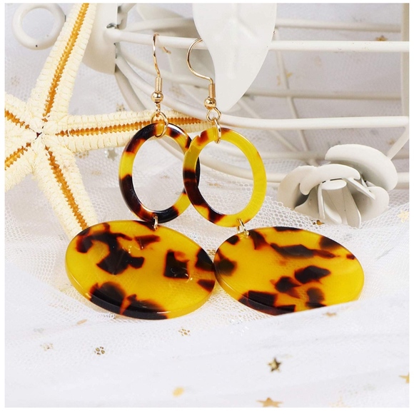 2/$20 NEW Tortoise Hoop Acrylic Resin Earrings - Picture 2 of 7